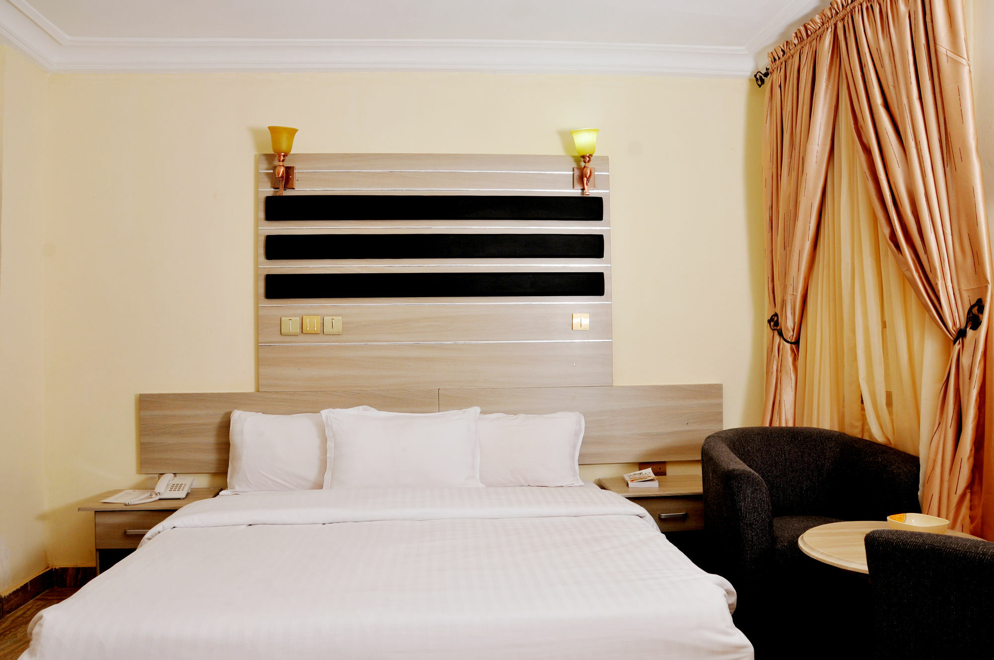 Hotel De Bently Abudża Zewnętrze zdjęcie